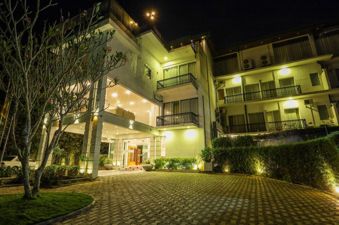 Hotel Ganthera Kandy Extérieur photo