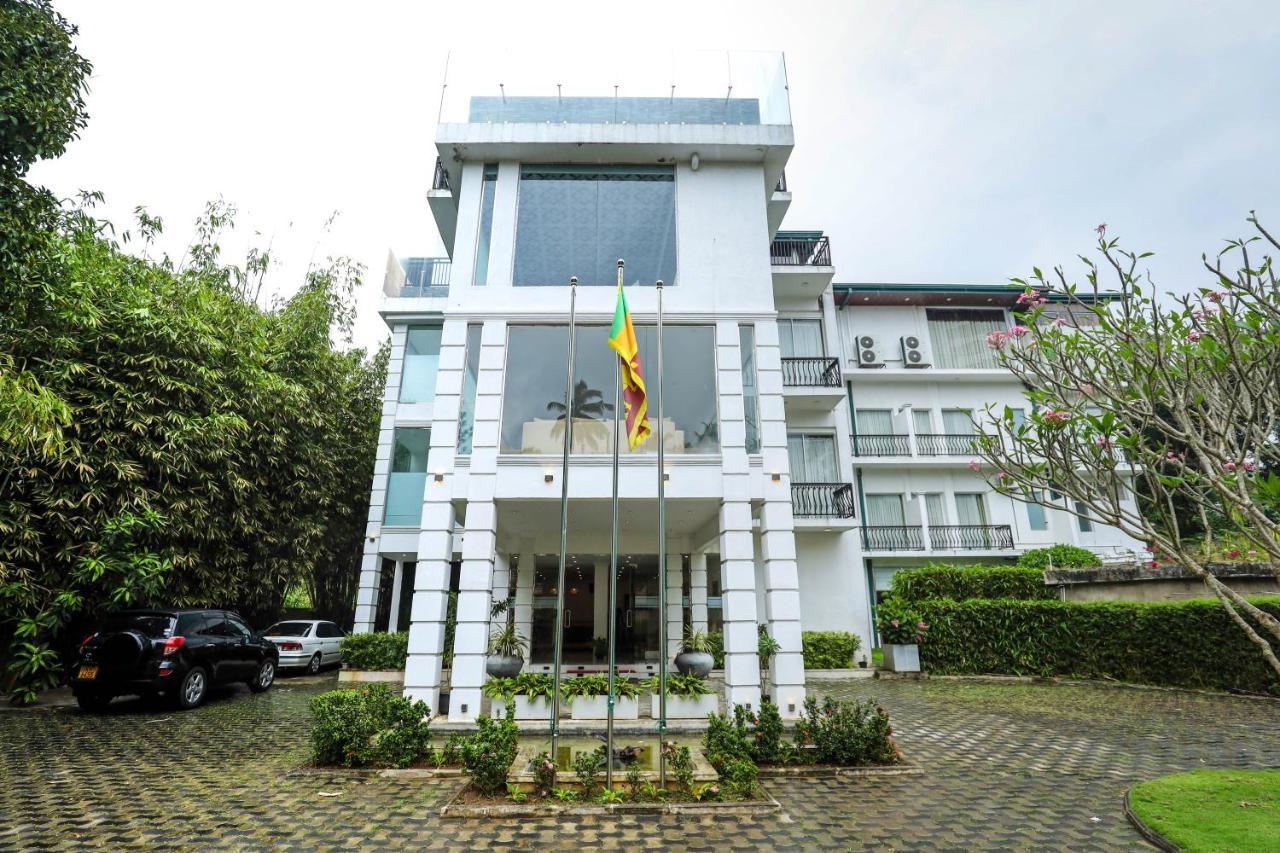 Hotel Ganthera Kandy Extérieur photo